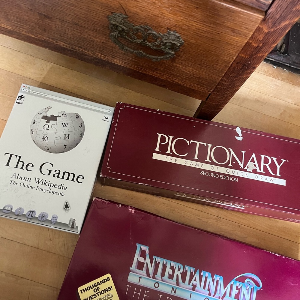 Pictionary/Entertainment Trivia/Wikipedia